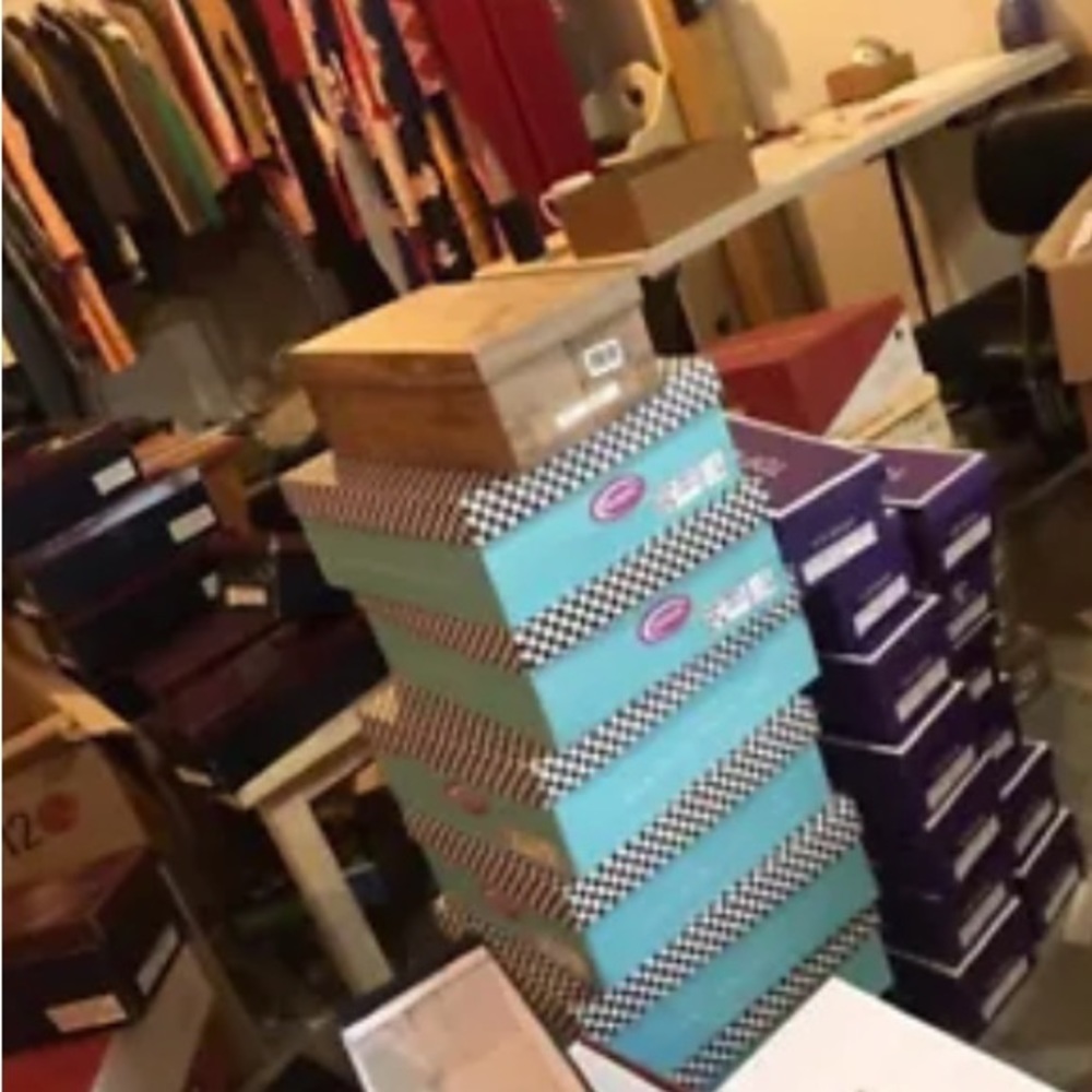 5 pairs women shoes sandals mystery box boutique liquidation